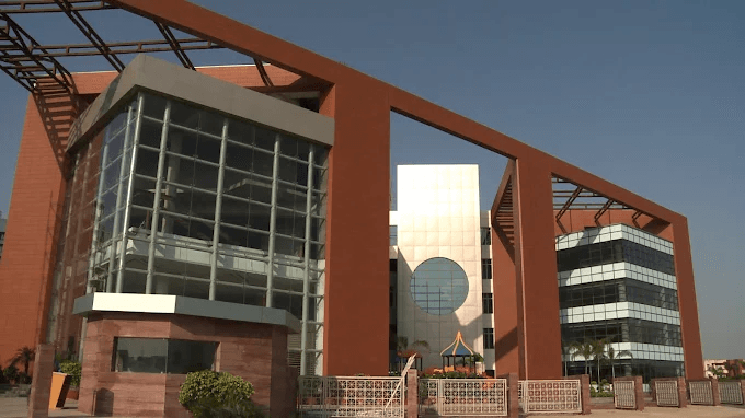 Lotus Valley International School, Sec-50