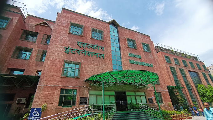 Ahlcon International School, Mayur Vihar