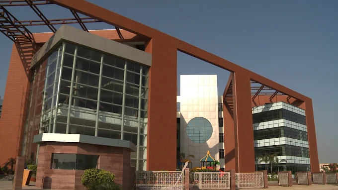 Lotus Valley International School, Sec-50