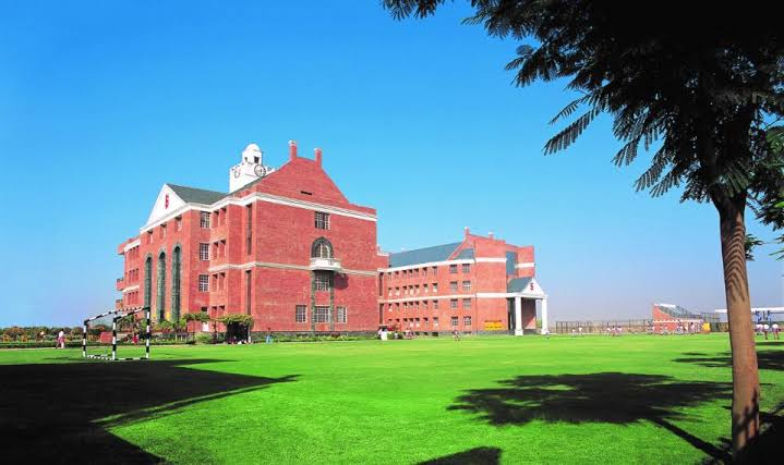 Scottish High International School, Sec-57