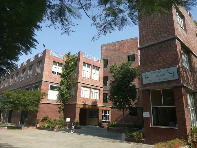 Cambridge School, New Friends Colony