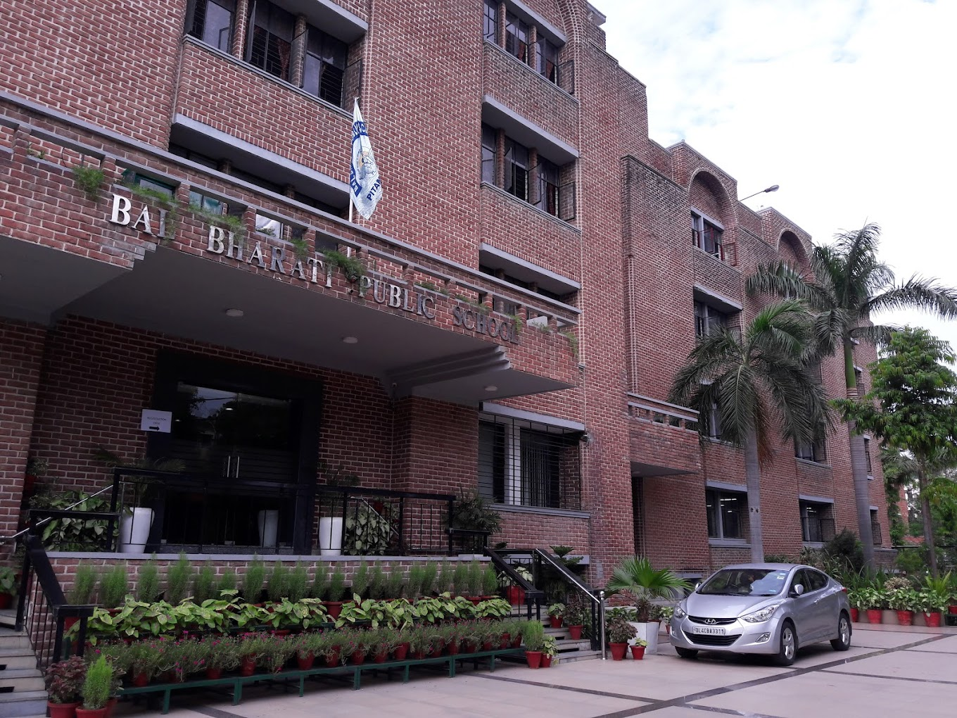 Bal Bharati Public School, Pitampura photo 2