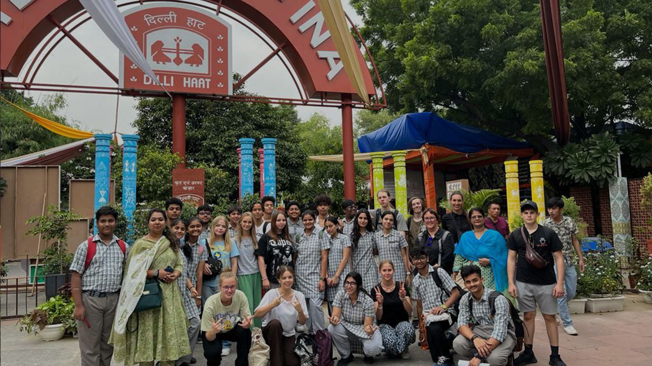 Ahlcon International School, Mayur Vihar photo 1